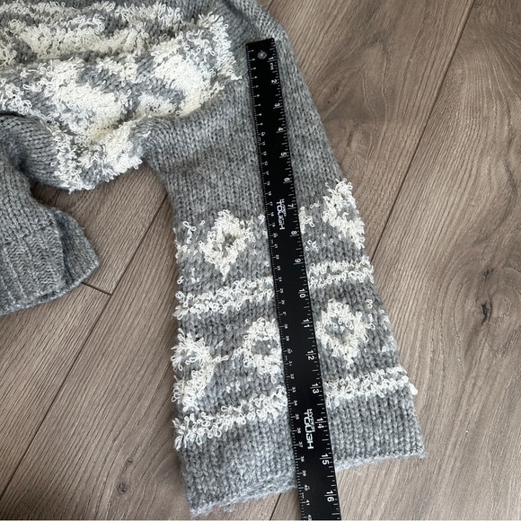 Free People Fair Isle Cowl Neck Chunky Wool Blend Gray Oversized Sweater Small - Picture 12 of 15